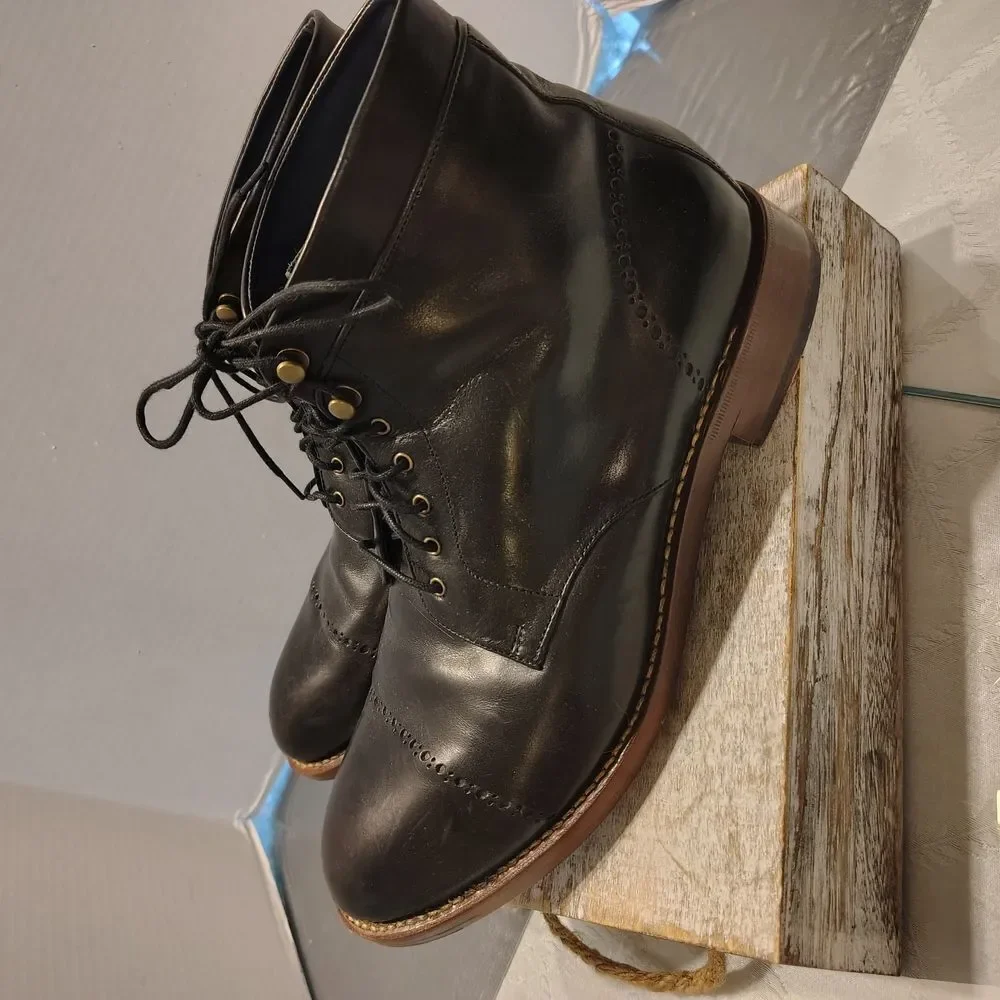 Cole Haan Black Leather Men's Boots Size. 10.5 WIDE
